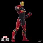 IRON MAN (MARK 72) MARVEL LEGENDS SERIES (EXECUTIONER BAF). Hasbro presenta dentro de la colección Marvel Legends Series la figura articulada de Iron Man, con su armadura modelo Mark 72 que Tony Stark creo a partir del cadáver de un Celestial en los comics de Marvel. Mide 15 cm e incluye 2x manos alternativas, 2x piezas para las muñecas, 2x efectos de repulsor, además de 1x cabeza y 1x hacha de una figura adicional. Colecciona el resto de personajes de esta serie para conseguir todas las piezas necesarias para montar la figura de Executioner. Todo se presenta en una caja con ventana. UNIDADES LIMITADAS.