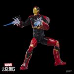IRON MAN (MARK 72) MARVEL LEGENDS SERIES (EXECUTIONER BAF). Hasbro presenta dentro de la colección Marvel Legends Series la figura articulada de Iron Man, con su armadura modelo Mark 72 que Tony Stark creo a partir del cadáver de un Celestial en los comics de Marvel. Mide 15 cm e incluye 2x manos alternativas, 2x piezas para las muñecas, 2x efectos de repulsor, además de 1x cabeza y 1x hacha de una figura adicional. Colecciona el resto de personajes de esta serie para conseguir todas las piezas necesarias para montar la figura de Executioner. Todo se presenta en una caja con ventana. UNIDADES LIMITADAS.