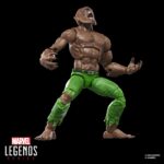 WEREWOLF BY NIGHT MARVEL LEGENDS SERIES (EXECUTIONER BAF). Hasbro lanza dentro de su colección Marvel Legends Series la figura de Jack Russell transformado en hombre lobo al exponerse a la luna llena como ocurre en los comics de Marvel. Esta figura articulada de 15 cm está acompañada por 1x brazo izquierdo y 1x mano alternativa de una figura adicional. Colecciona el resto de personajes de esta serie para conseguir todas las piezas necesarias para montar la figura de Executioner. Todo se presenta en una caja con ventana.  UNIDADES LIMITADAS.