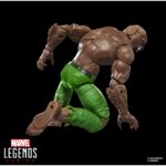 WEREWOLF BY NIGHT MARVEL LEGENDS SERIES (EXECUTIONER BAF). Hasbro lanza dentro de su colección Marvel Legends Series la figura de Jack Russell transformado en hombre lobo al exponerse a la luna llena como ocurre en los comics de Marvel. Esta figura articulada de 15 cm está acompañada por 1x brazo izquierdo y 1x mano alternativa de una figura adicional. Colecciona el resto de personajes de esta serie para conseguir todas las piezas necesarias para montar la figura de Executioner. Todo se presenta en una caja con ventana.  UNIDADES LIMITADAS.