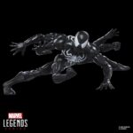 DARK AVENGERS SPIDER-MAN MARVEL LEGENDS SERIES (EXECUTIONER BAF). Hasbro lanza dentro de la colección Marvel Legends Series la figura de Ai Apaec como el Spider-Man que forma parte de los "Dark Avengers" ("Vengadores Oscuros" en España) de Marvel Comics. Mide 15 cm y cuenta de más de 20 puntos de articulación con sus característicos 6 brazos, lo que permite crear poses dinámicas. Incluye 1x cabeza alternativa y 1x par de manos, además de 1x pierna de una figura adicional. Colecciona el resto de personajes de esta serie para conseguir todas las piezas necesarias para montar la figura de Executioner. Todo se presenta en una caja con ventana. UNIDADES LIMITADAS.