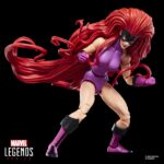 MEDUSA & GORGON INHUMANS MARVEL LEGENDS SERIES. Hasbro suma a la colección Marvel Legends Series este pack de dos figuras articuladas de Medusa y Gorgon, dos de los Inhumanos más famosos de los comics de Marvel. Cada figura mide aproximadamente 15 cm y cuenta con un acabado premium que reproduce con gran detalle el estilo clásico de los cómics. El pack incluye como accesorios 2x manos alternativas y 1x placa facial intercambiable para la figura de Medusa, además de 1x par de manos y 1x maza para la de Gorgon. Cada figura cuenta con más de 20 puntos de articulación, lo que permite recrear diversas poses dinámicas. Se presenta en una caja ilustrada de edición especial. UNIDADES LIMITADAS.