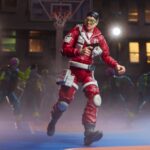EDWIN LIFELINE STEEN G.I. JOE CLASSIFIED SERIES. Hasbro incorpora a su línea G.I. Joe Classified Series la figura nº 186, correspondiente a Edwin “Lifeline” Steen, el experto en rescates del equipo G.I. Joe. Inspirada en su apariencia clásica, esta figura totalmente articulada de 15 cm de altura destaca por su diseño actualizado y un alto nivel de detalle. Incluye 1x casco, 1x mochila, 1x maletín de paramédico que se abre, 1x máscara de respiración, 1x bolsa de sangre, 1x linterna, 1x cuchillo, 2x gafas, 1x psitola y sus icónicas gafas verdes. Se presenta en una caja ilustrada con ventana. UNIDADES LIMITADAS.