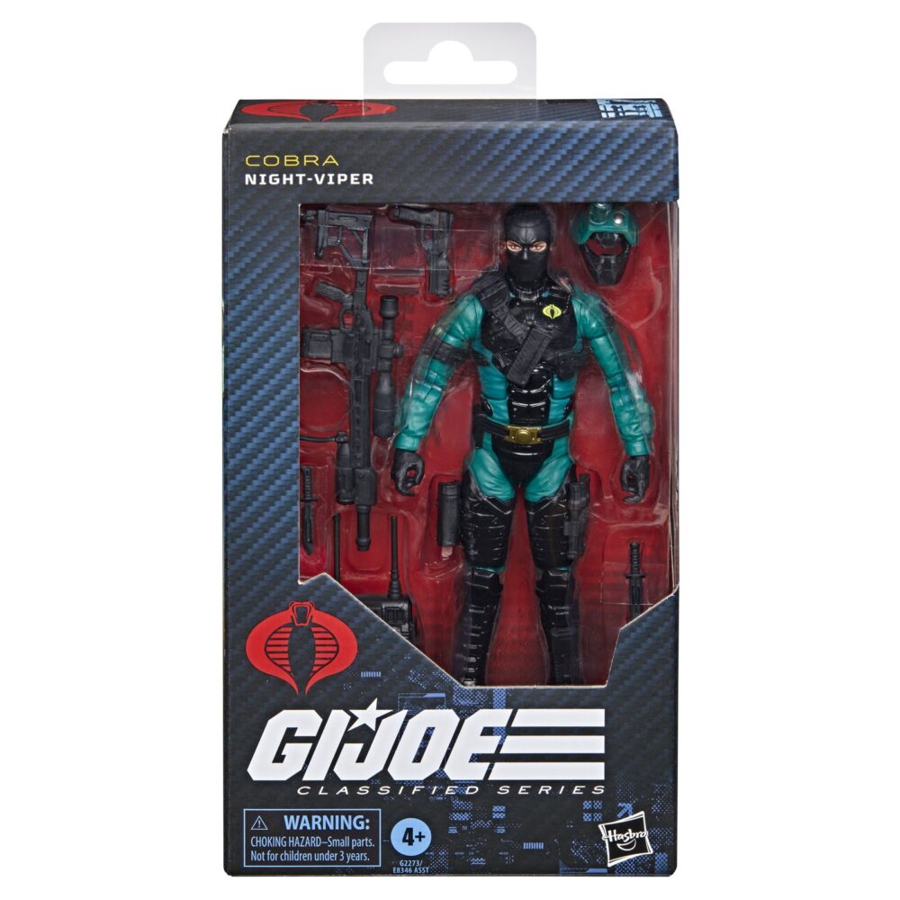 NIGHT-VIPER G.I. JOE CLASSIFIED SERIES. Hasbro presenta dentro de su línea G.I. Joe Classified Series la figura nº 187 correspondiente a Night-Viper, el soldado de operaciones nocturnas de Cobra. Esta figura a escala de 15 cm mantiene la esencia del diseño clásico con un aspecto renovado y realista. Incluye 1x casco cpm visor nocturno, 1x mochila, 2x cuchillos, 1x pistola y 1x rifle con mirilla. Sus múltiples puntos de articulación permiten recrear combates y escenas tácticas. Se presenta en una caja ilustrada con ventana. UNIDADES LIMITADAS.