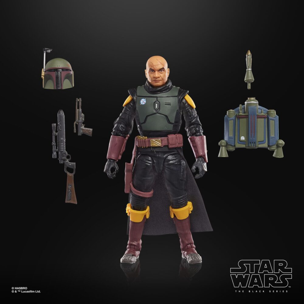 Boba fett (the book of boba fett) black series star wars. Hasbro añade a su colección the black series la figura premium de boba fett, basada en su aparición en la serie de disney+ "star wars: the book of boba fett" ("star wars: el libro de boba fett" en españa). Esta figura de 15 cm destaca por su sus detalles realistas y múltiples puntos de articulación. Incluye 1x casco extraíble, 1x bláster, 1x rifle láser y 1x mochila-propulsora con cohete desmontable. Presenta una capa de tela y un diseño inspirado en su emblemática armadura mandaloriana. Se presenta en una caja con ventana ilustrada.   unidades limitadas.