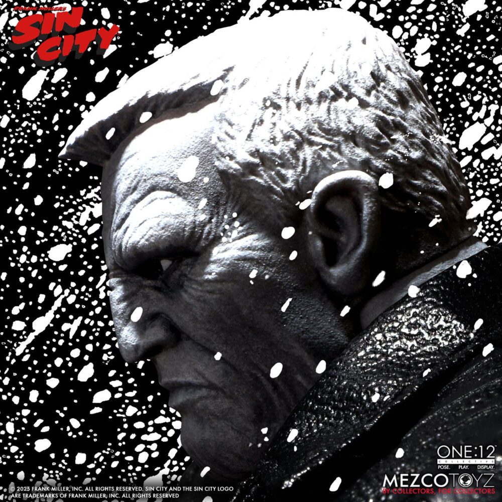 Marv sin city one:12 collective. Mezco toyz presenta dentro de su línea one:12 collective la figura articulada de marv, inspirada en la apariencia del personaje de la icónica obra de frank miller "sin city". Esta imponente figura tiene una altura aproximada de 17 cm y refleja a la perfección el estilo crudo y violento del antihéroe más brutal de basin city. Cuenta con más de 30 puntos de articulación y viene acompañada de 3x placas faciales, 9x manos adicionales, 1x pistola gladys con 2x cargadores extraíbles, 2x efectos de disparo, 1x sierra, 1x hacha, 1x bidón de gasolina con 1x efecto de llama extraíble, 1x mechero encendido, 1x paquete de cigarrillos abierto, 3x cigarrillos encendidos, 1x par de esposas y 1x cabeza decapitada de kevin con mechón desmontable que permite sujetarla. Su atuendo incluye un abrigo largo envejecido, camiseta, pantalones, botas y un colgante con cruz. Se presenta en una caja con detalles gráficos inspirados en la obra original.