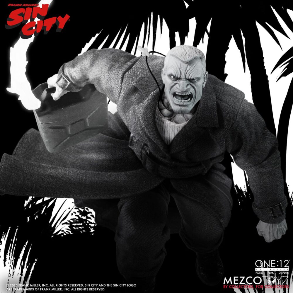 Marv sin city one:12 collective. Mezco toyz presenta dentro de su línea one:12 collective la figura articulada de marv, inspirada en la apariencia del personaje de la icónica obra de frank miller "sin city". Esta imponente figura tiene una altura aproximada de 17 cm y refleja a la perfección el estilo crudo y violento del antihéroe más brutal de basin city. Cuenta con más de 30 puntos de articulación y viene acompañada de 3x placas faciales, 9x manos adicionales, 1x pistola gladys con 2x cargadores extraíbles, 2x efectos de disparo, 1x sierra, 1x hacha, 1x bidón de gasolina con 1x efecto de llama extraíble, 1x mechero encendido, 1x paquete de cigarrillos abierto, 3x cigarrillos encendidos, 1x par de esposas y 1x cabeza decapitada de kevin con mechón desmontable que permite sujetarla. Su atuendo incluye un abrigo largo envejecido, camiseta, pantalones, botas y un colgante con cruz. Se presenta en una caja con detalles gráficos inspirados en la obra original.