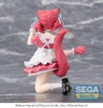 AKAMI KARUBI VTUBER ESTATUA PVC PM PERCHING. Rebosante de energía felina y encanto juguetón, Akami Karubi regresa en esta animada figura de PVC de 14 cm de la línea PM de SEGA. Arrodillada, con ambas patas de gato levantadas y una amplia sonrisa, parece lista para saltar a tu corazón... o a tu estantería. Su vibrante traje de sirvienta rosa presenta detalles de huellas de patas, combinados con cintas turquesas, una cola esponjosa y guantes de gato a juego. La escultura captura su movimiento con detalles fluidos en la falda y el pelo, lo que le da a la figura una sensación de movimiento y espontaneidad. La expresión alegre y la pose hacia arriba contrastan muy bien con su versión más relajada, ofreciendo una faceta diferente de su personalidad. Perfecta para los coleccionistas que quieren inyectar una dosis de picardía kawaii a su colección, esta versión de Akami Karubi destaca por ser enérgica, brillante e innegablemente adorable.