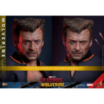 WOLVERINE (TVA JACKET VERSION) DEADPOOL & WOLVERINE MOVIE MASTERPIECE 1/6 HOT TOYS. Sumérgete en el universo Marvel con esta figura oficial de Lobezno (versión TVA Jacket), que mide aproximadamente 31 cm de altura. Diseñada por Hot Toys, esta excepcional pieza forma parte de la colección Movie Masterpiece, famosa por su meticuloso detalle y su impresionante realismo. Esta figura captura con precisión la apariencia de Wolverine tal y como aparece en la película «Deadpool 3». El rostro, detallado y meticulosamente esculpido, refleja la intensidad y la determinación del personaje. La parte superior del cuerpo, de silicona muscular sin costuras, desde el cuello hasta los brazos, añade un realismo sorprendente a la figura, haciendo visibles todos los músculos y venas. La figura viene con múltiples cabezas intercambiables con ojos móviles, lo que permite una multitud de expresiones y poses dinámicas. Accesorios y características incluidos: Caras intercambiables: la figura incluye varias cabezas intercambiables que permiten mostrar diferentes expresiones. Elige entre caras con mirada penetrante o expresiones más feroces, fieles al carácter de Lobezno. Traje y equipo: Wolverine viste su icónica chaqueta TVA y pantalones amarillos, con efectos de desgaste especialmente aplicados para añadir realismo. Hay dos estilos de chaqueta disponibles, con o sin mangas. Articulación y poses: gracias a sus múltiples puntos de articulación, la figura puede adoptar una gran variedad de poses dinámicas. También se incluyen las garras de adamantio características de Wolverine, así como una base ajustable temática con efectos de luz alimentados por USB.