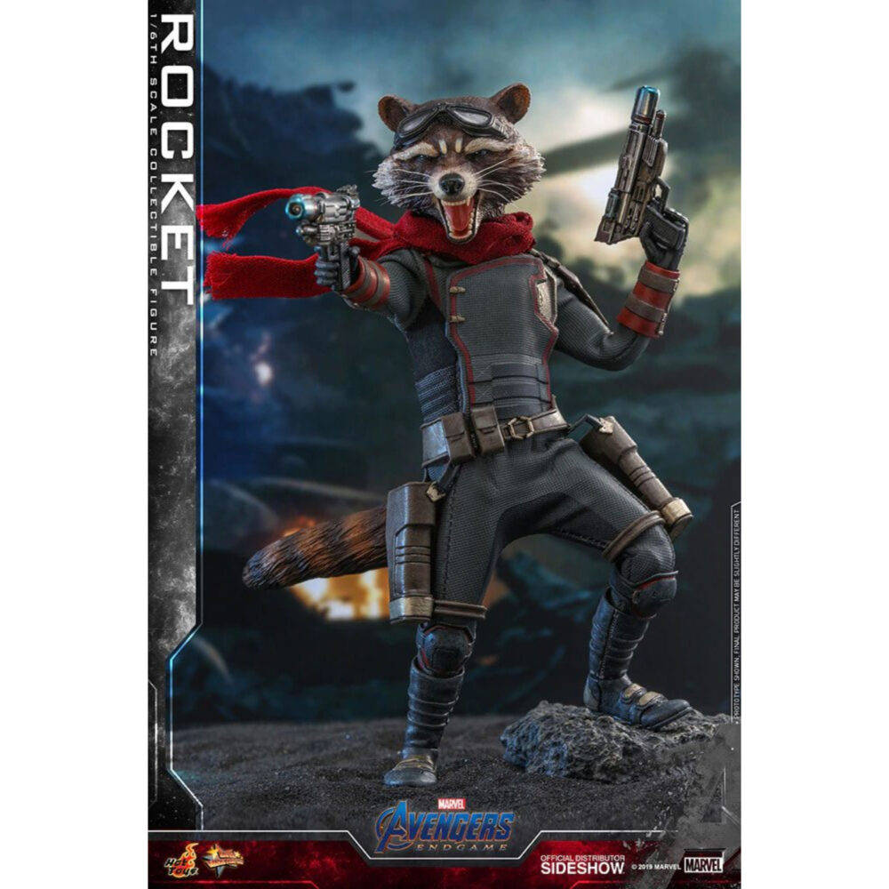 ROCKET AVENGERS INFINITY WAR ESCALA 1/6. Cobrar ya no es una prioridad para este criminal peludo alterado genéticamente. Rocket puede tener una nueva oportunidad de vida, pero eso no significa que se abstendrá de usar ninguna de sus municiones, explosivos o bromas cuando se trata de luchar por la vida de su nueva familia. Diseñado magistralmente en base al físico único de Rocket en la película, la figura presenta una cabeza recién pintada que representa su expresión rugiente con una semejanza sorprendente, un traje meticulosamente confeccionado con bufandas intercambiables, varias manos intercambiables, pistolas y blásters, accesorios muy detallados. que incluye un Nano Gauntlet de escala 1/6, un par de gafas, una extracción de Aether, también una figura dinámica especialmente diseñada con el logotipo de la película. ¡Esta figura coleccionable de Rocket seguramente será una obra maestra fenomenal para agregar a la colección de todos los fanáticos de Marvel!