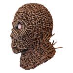 IRON MAIDEN MÁSCARA EDDIE THE WICKERMAN MASK. Trick or Treat Studios se enorgullece de presentar la máscara oficial con licencia de Iron Maiden - The Wicker Man. Esta máscara está basada en la ilustración de Eddie de la canción The Wicker Man del duodécimo álbum de estudio de Iron Maiden, Brave New World. Hazte hoy mismo con la máscara oficial de Iron Maiden The Wicker Man y disfruta al máximo este Halloween. ¡Up the Irons! AÑÁDELO A TU COLECCIÓN: Los entusiastas de las máscaras pueden apreciarlas como obras de arte y añadirlas a su colección, ya sean máscaras de personajes o máscaras coleccionables de películas de terror. MEJORA TU DISFRAZ: Las máscaras pueden añadir un elemento visual impresionante a tu disfraz, creando un nivel adicional de detalle que puede hacer que un conjunto DIY o genérico parezca extraordinario. ROBA EL ESPECTÁCULO: Con una máscara espectacular, serás el centro de atención en cualquier concurso de disfraces, fiesta o reunión embrujada, llamando la atención y cosechando aplausos de admiración. HAGA UNA GRAN ENTRADA: Una máscara llamativa puede crear una entrada espectacular en cualquier fiesta de Halloween o temática, asegurando que todas las miradas se centren en usted. Descripción del producto: La máscara oficial con licencia de Eddie the Wicker Man de la banda de hard rock Iron Maiden. Eddie the Wicker Man es una recreación increíblemente realista basada en la ilustración de Eddie de la canción «The Wicker Man» del duodécimo álbum de Iron Maiden. Cada máscara de látex está diseñada pensando en el realismo, con una intrincada textura de mimbre y ojos ardientes. Se trata de una pieza muy deseable para cualquier fan de Iron Maiden o entusiasta del hard rock. Tanto si la exhibes como si la llevas puesta, seguro que quedarás satisfecho con esta pieza en tu colección. Iron Maiden © 2021 Global Merchandising Services. Todos los derechos reservados.
