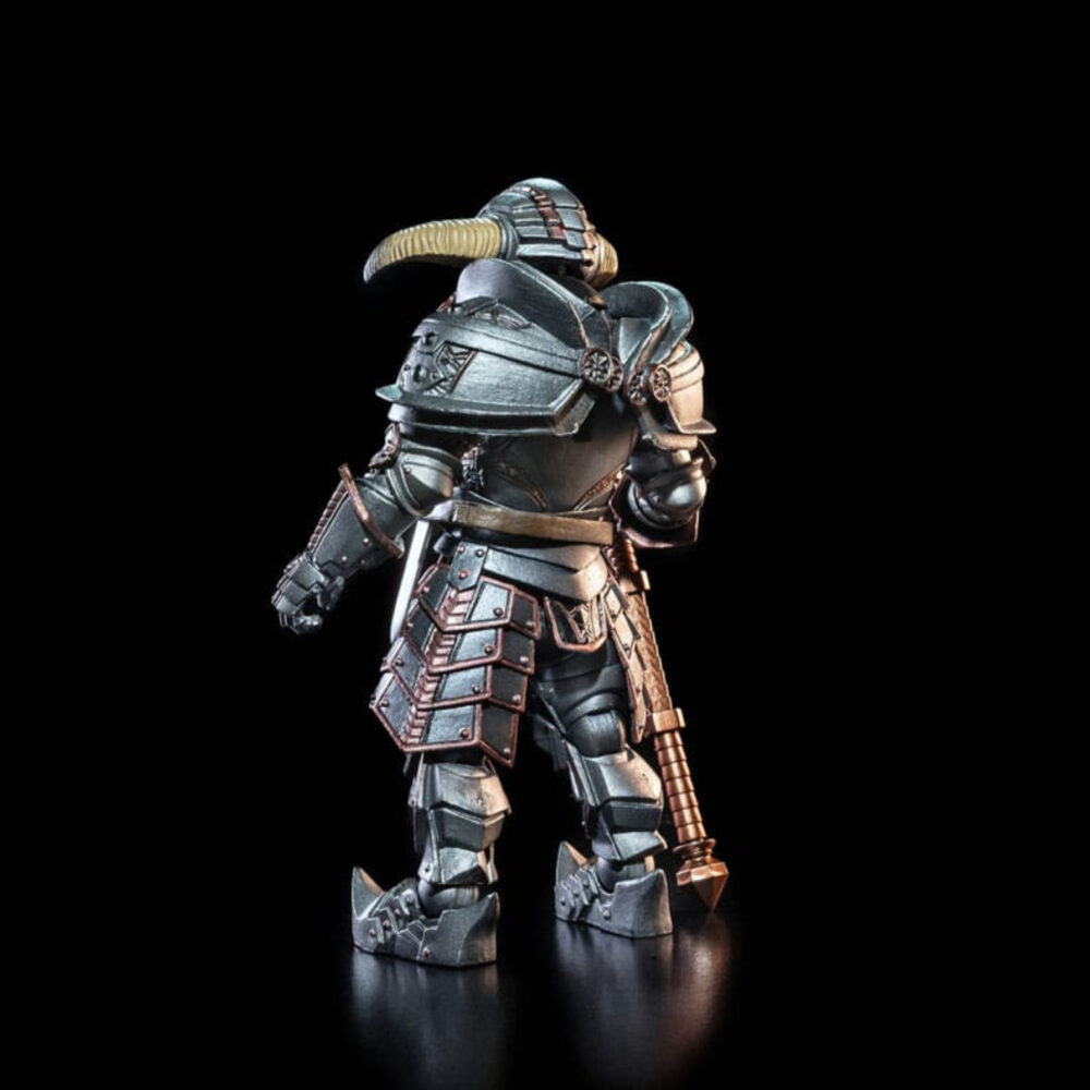 Bothar shadowborn mythic legions all stars. En el universo mythic legions, bothar shadowborn encarna al guerrero sigiloso y misterioso. Maestro de las sombras y la estrategia, destaca por su armadura oscura y sus detalles esculpidos. Todos estos detalles refuerzan su aura amenazante. Su presencia en el campo de batalla inspira temor y respeto. Four horsemen presenta aquí el bothar shadowborn mythic legions all stars 6, totalmente articulado y esculpido en pvc de alta calidad. Cada detalle de su armadura, sus accesorios y su casco está cuidadosamente reproducido, lo que lo convierte en una pieza ideal para personalizar, pintar o exponer. Los coleccionistas apreciarán la delicadeza y precisión de las texturas y los adornos.