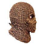 IRON MAIDEN MÁSCARA EDDIE THE WICKERMAN MASK. Trick or Treat Studios se enorgullece de presentar la máscara oficial con licencia de Iron Maiden - The Wicker Man. Esta máscara está basada en la ilustración de Eddie de la canción The Wicker Man del duodécimo álbum de estudio de Iron Maiden, Brave New World. Hazte hoy mismo con la máscara oficial de Iron Maiden The Wicker Man y disfruta al máximo este Halloween. ¡Up the Irons! AÑÁDELO A TU COLECCIÓN: Los entusiastas de las máscaras pueden apreciarlas como obras de arte y añadirlas a su colección, ya sean máscaras de personajes o máscaras coleccionables de películas de terror. MEJORA TU DISFRAZ: Las máscaras pueden añadir un elemento visual impresionante a tu disfraz, creando un nivel adicional de detalle que puede hacer que un conjunto DIY o genérico parezca extraordinario. ROBA EL ESPECTÁCULO: Con una máscara espectacular, serás el centro de atención en cualquier concurso de disfraces, fiesta o reunión embrujada, llamando la atención y cosechando aplausos de admiración. HAGA UNA GRAN ENTRADA: Una máscara llamativa puede crear una entrada espectacular en cualquier fiesta de Halloween o temática, asegurando que todas las miradas se centren en usted. Descripción del producto: La máscara oficial con licencia de Eddie the Wicker Man de la banda de hard rock Iron Maiden. Eddie the Wicker Man es una recreación increíblemente realista basada en la ilustración de Eddie de la canción «The Wicker Man» del duodécimo álbum de Iron Maiden. Cada máscara de látex está diseñada pensando en el realismo, con una intrincada textura de mimbre y ojos ardientes. Se trata de una pieza muy deseable para cualquier fan de Iron Maiden o entusiasta del hard rock. Tanto si la exhibes como si la llevas puesta, seguro que quedarás satisfecho con esta pieza en tu colección. Iron Maiden © 2021 Global Merchandising Services. Todos los derechos reservados.