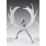 WIND WHITE TAMASHII EFFECT SH FIGUARTS. Este versátil set de efectos de color blanco captura el movimiento dinámico de las ráfagas arremolinadas, perfecto para recrear intensas escenas de batalla o poses de acción dramáticas. El set incluye varias piezas de diferentes tamaños, lo que te permite combinarlas y organizarlas libremente para adaptarlas a cualquier escena. Este efecto es perfecto para expresar marcas de viento, cortes de espada y la manifestación de poder durante las escenas de acción. El color blanco combina con una variedad de escenas, y puedes disfrutar de diversas variaciones combinando las piezas. Cada pieza también cuenta con orificios de conexión, lo que la hace compatible con el TAMASHII STAGE (se vende por separado) para efectos flotantes o aéreos. ** NOTA: Este producto solo contiene el set de expansión especificado. NO incluye ninguna figura S.H.Figuarts.