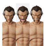 RA´S AL GHUL (BATMAN: HUSH) DC COMICS FIGURA MAFEX. En el universo DC Comics, Ra's al Ghul es el líder de la Liga de Asesinos, un extremista centenario que a menudo se enfrenta a Batman en nombre de su visión radical del mundo. Esta figura oficial de Ra's al Ghul mide unos 16 cm de altura y forma parte de la línea Miracle Action Figure (MAFEX). Fabricada por Medicom Toy, destaca su complexión de luchador esbelto y su imponente presencia, lista para un enfrentamiento. Ra's es un estratega frío dispuesto a sacrificar ciudades enteras por lo que considera el bien mayor del planeta, al tiempo que ve a Batman como un posible sucesor y como un enemigo. Su relación es una mezcla de respeto, rivalidad y conflicto constante, lo que lo convierte en uno de los enemigos más memorables del Caballero Oscuro. La figura refleja esta naturaleza con varias cabezas intercambiables que van desde un ceño fruncido hasta una expresión de grito, lo que te permite exhibirlo como el cerebro calculador o el guerrero listo para la batalla. En cuanto al diseño, la figura muestra a Ra con el torso desnudo, con músculos definidos y un sutil vello corporal esculpido en todo el torso. Lleva pantalones ajustados de color verde sujetos por un cinturón dorado, combinados con unas altas botas negras brillantes. Su cabeza presenta un cabello oscuro peinado hacia atrás con canas en las sienes, además de sus distintivas patillas y bigote que acentúan sus severas expresiones faciales. La figura viene con una larga espada plateada con una guarda dorada, y su cuerpo altamente articulado permite colocarla fácilmente en poses dinámicas de lucha con espada, manteniéndola estable en su soporte.