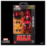 Hasbro presenta a la colección Marvel Legends Series esta figura de Betty Ross Banner transformada en Red She-Hulk (Hulka Roja en España) inspirada en su aparición en los cómics de "Hulk".