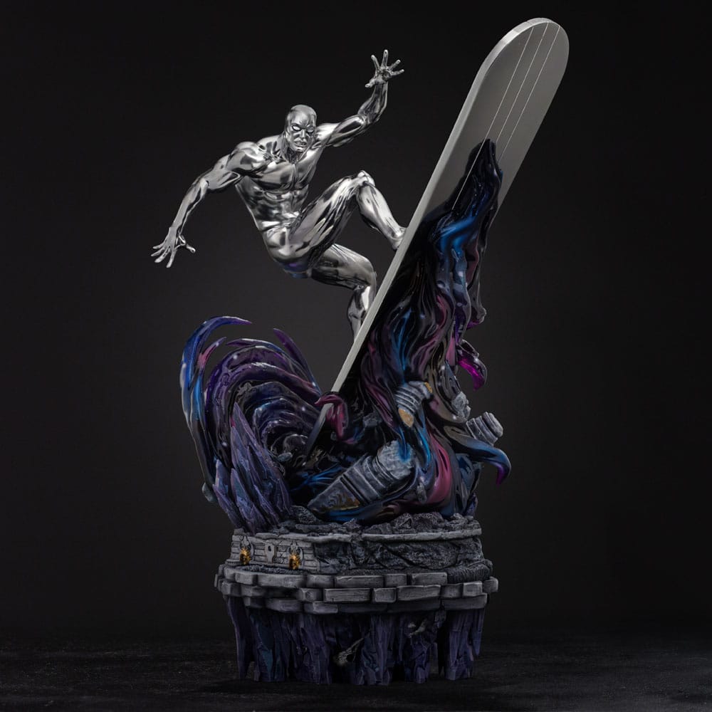 SILVER SURFER DELUXE MARVEL COMICS ESTATUA INFINITY GAUNTLET DIORAMA ART SCALE 1/10. una estatua de resina de unos 36 cm de altura