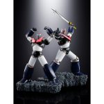 DOUBLE MAZINGER FIGUARTS ZERO TOUCHE METALLIQUE. Estatuilla de PVC, aprox. 21 cm de altura, con base, en caja con ventana.