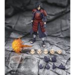 MADARA UCHIHA LEGEND OF DARKNESS NARUTO SHIPPUDEN S.H. FIGUARTS. tamaño aprox. 17 cm. Viene en una caja con ventana.